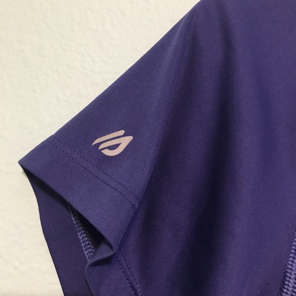 Eddie Bauer Workout Top Size Medium - Picture 6 of 8